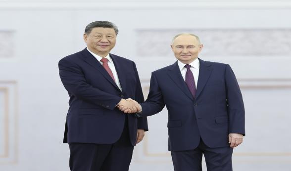 ="习近平同俄罗斯总统普京会谈"